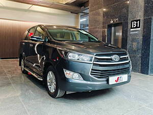 Second Hand Toyota Innova Crysta 2.4 G 8 STR [2016-2017] in Ahmedabad