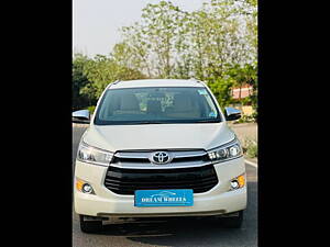 Second Hand Toyota Innova Crysta 2.4 GX 8 STR [2016-2020] in Delhi