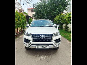 Second Hand Toyota Fortuner 4X4 AT 2.8 Diesel in Lucknow