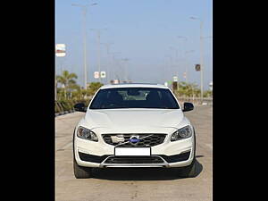 Second Hand Volvo S60 Cross Country Inscription [2016-2020] in Surat