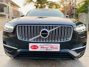 Second Hand వోల్వో xc90 d5 ఇన్‍స్క్రిప్షన్ in అహ్మదాబాద్