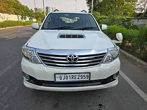 Second Hand Toyota Fortuner 3.0 4x2 MT in Ahmedabad