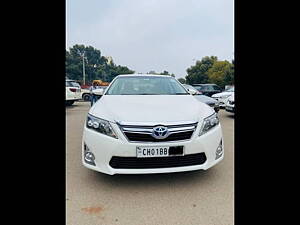 Second Hand Toyota Camry Hybrid in Chandigarh