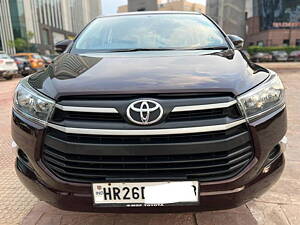 Second Hand Toyota Innova Crysta GX 2.4 7 STR in Delhi