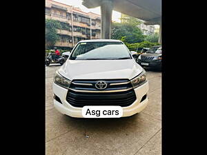 Second Hand Toyota Innova Crysta 2.4 G 7 STR [2016-2017] in Mumbai