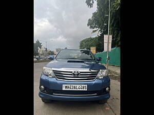 Second Hand Toyota Fortuner 3.0 4x2 MT in Mumbai