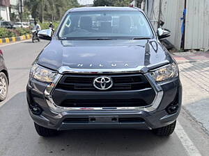 Second Hand Toyota Hilux STD 4X4 MT in Hyderabad