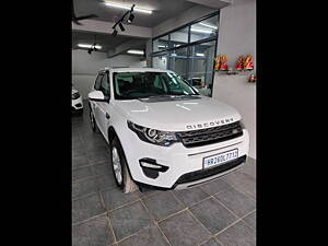 Second Hand Land Rover Discovery Sport SE 7-Seater in Delhi