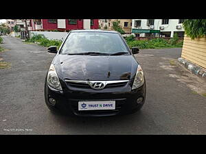 Second Hand Hyundai i20 Asta 1.2 (O) With Sunroof in Kolkata