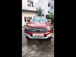 Second Hand Ford Endeavour Trend 3.2 4x4 AT in Dehradun