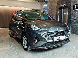 Second Hand Hyundai Aura S 1.2 CNG in Ahmedabad