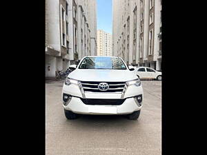 Second Hand Toyota Fortuner 2.8 4x4 AT in Chennai