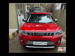 Second Hand Mahindra XUV300 W8 (O) 1.5 Diesel [2020] in Patna