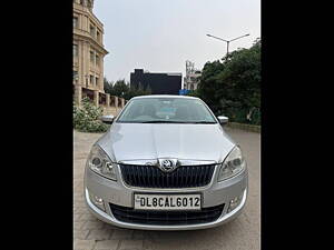 Second Hand Skoda Rapid 1.6 MPI Style Plus AT in Ghaziabad