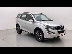 Second Hand महिंद्रा XUV500 w11 ऑटोमैटिक in बैंगलोर