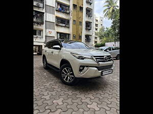 Second Hand Toyota Fortuner 2.8 4x4 MT [2016-2020] in Mumbai