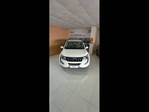 Second Hand Mahindra XUV500 W10 AWD in Kanpur