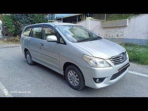 Second Hand Toyota Innova 2.5 VX BS III 8 STR in Bangalore