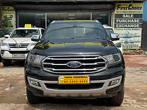 Second Hand Ford Endeavour Titanium 2.0 4x2 AT in Gurgaon