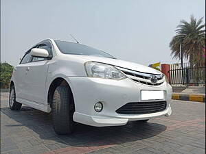 Second Hand Toyota Etios Liva VX in Navi Mumbai