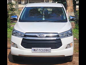 Second Hand Toyota Innova Crysta 2.4 G 7 STR [2016-2017] in Sangli