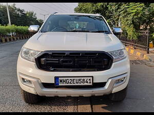 Second Hand Ford Endeavour Titanium 3.2 4x4 AT in Mumbai