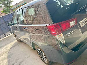 Second Hand Toyota Innova Crysta GX 2.4 AT 7 STR in Mohali