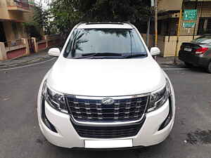 Second Hand महिंद्रा XUV500 w11 ऑटोमैटिक in बैंगलोर