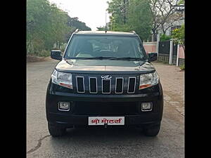 Second Hand Mahindra TUV300 T8 in Indore