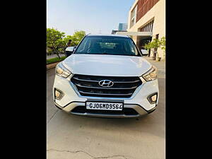 Second Hand Hyundai Creta SX 1.6 AT Petrol in Ahmedabad