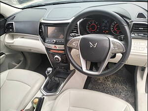 Second Hand Mahindra XUV300 W8 (O) 1.2 Petrol in Chennai