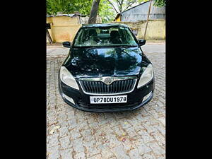 Second Hand Skoda Rapid 1.6 MPI Ambition with Alloy Wheels in Kanpur