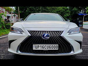 Second Hand Lexus ES 300h Luxury in Delhi