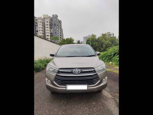 Second Hand Toyota Innova Crysta 2.4 G 7 STR [2016-2017] in Surat