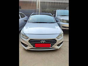 Second Hand Hyundai Verna 1.6 CRDI SX in Mohali