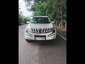 Second Hand महिंद्रा XUV500 w8 in भोपाल