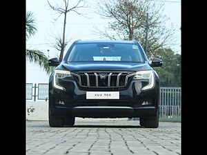 Second Hand महिंद्रा xuv700 AX 7 डीज़ल और लग्ज़री पैक 7 सीटर [2021] in कर्नल