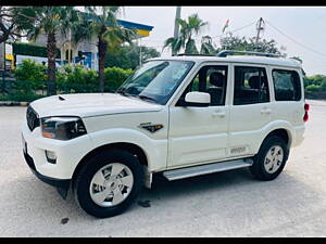 Second Hand Mahindra Scorpio S4 in Delhi