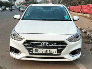 Second Hand हुंडई वरना 1.6 vtvt sx (o) in दिल्ली