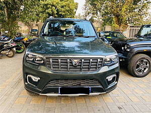 Second Hand Mahindra Scorpio Z8 L Diesel AT 4WD 7 STR [2022] in Chandigarh