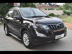 Second Hand महिंद्रा XUV500 w10 ऑटोमैटिक 1.99  in गुड़गांव