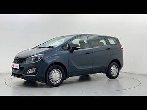 Second Hand Mahindra Marazzo M2 7 STR in Delhi