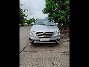 Second Hand Toyota Innova 2.5 V 7 STR in Mumbai