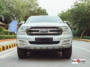 Second Hand Ford Endeavour Titanium 3.2 4x4 AT in Delhi