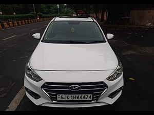 Second Hand हुंडई वरना sx (o) 1.6 crdi ऑटोमैटिक in अहमदाबाद