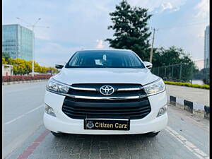 Second Hand Toyota Innova Crysta 2.4 G 7 STR [2016-2017] in Bangalore