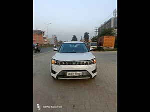 Second Hand महिंद्रा xuv300 w8 1.2 पेट्रोल in देहरादून