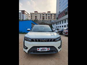 Second Hand Mahindra XUV300 W6 1.2 Petrol AMT [2021] in Hyderabad