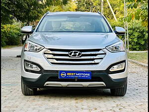 Second Hand Hyundai Santa Fe 4 WD (AT) in Ahmedabad