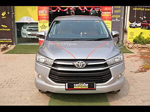 Second Hand Toyota Innova Crysta GX 2.4 7 STR in Gurgaon